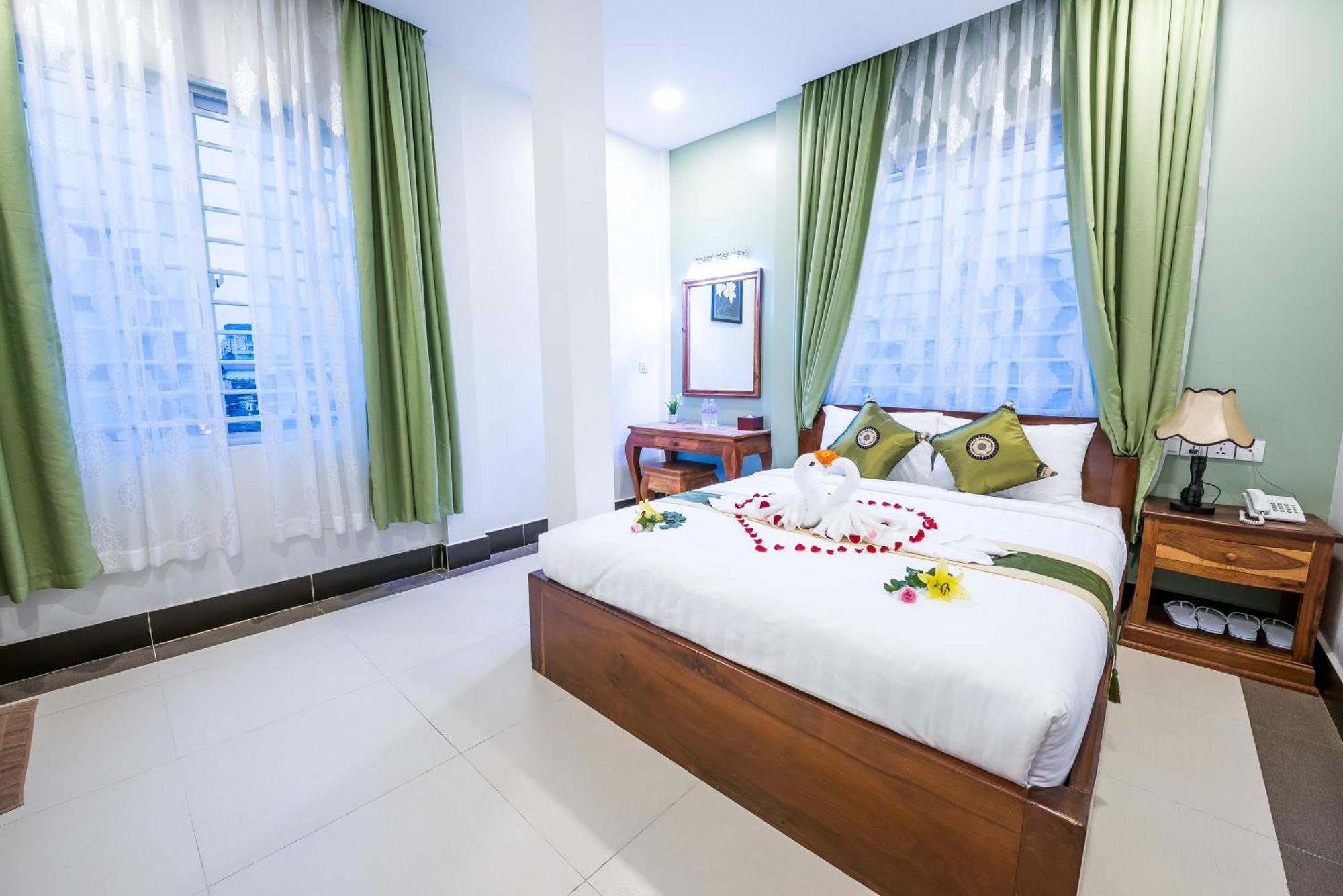 Ny Ka Smy Hotel Phnom Penh Eksteriør bilde
