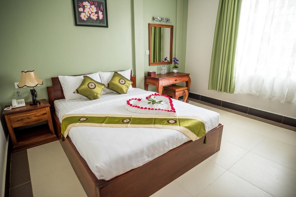Ny Ka Smy Hotel Phnom Penh Eksteriør bilde
